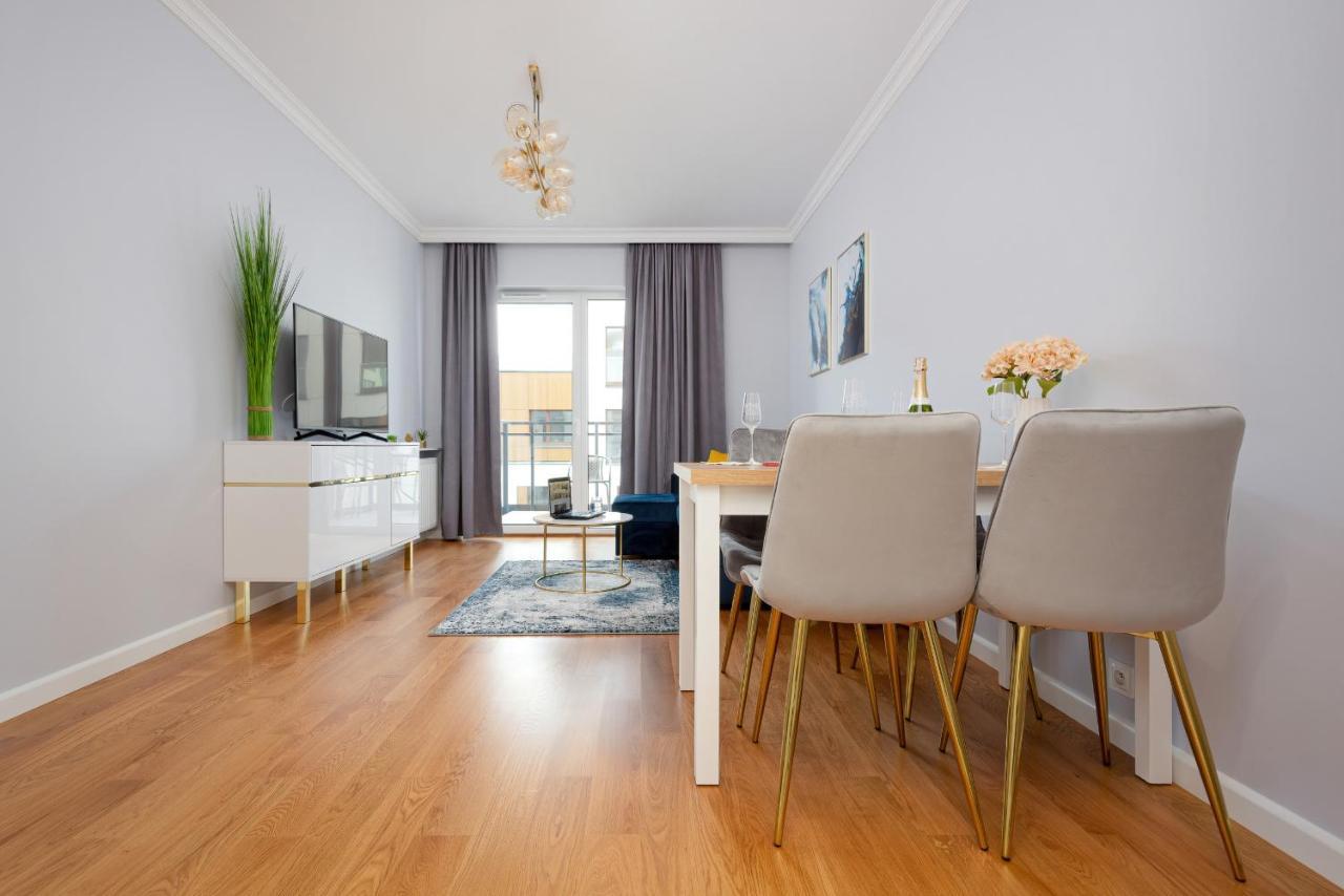 Apartament Dom Przy Okrzei By Renters Prestige Варшава Экстерьер фото