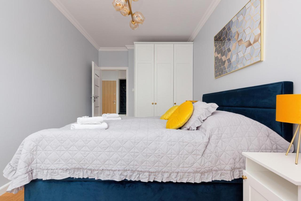 Apartament Dom Przy Okrzei By Renters Prestige Варшава Экстерьер фото